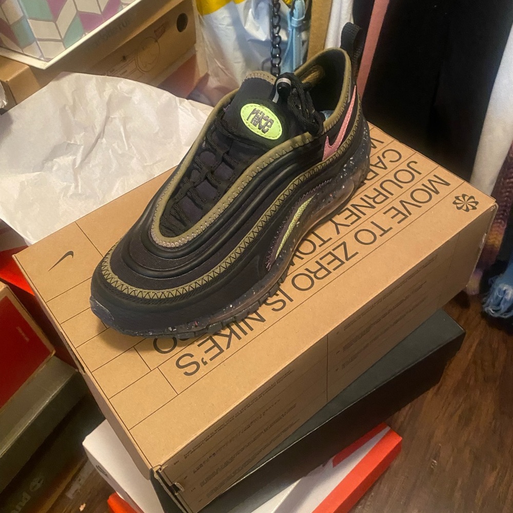 Nike's size 9